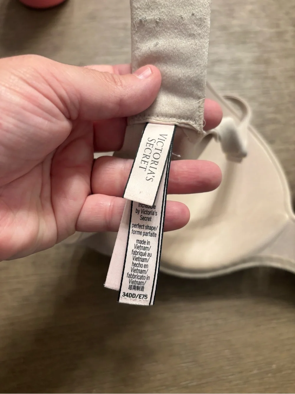 Victoria’s Secret Supersoft Perfect Shape Push up Padded bra Champagne 34DD